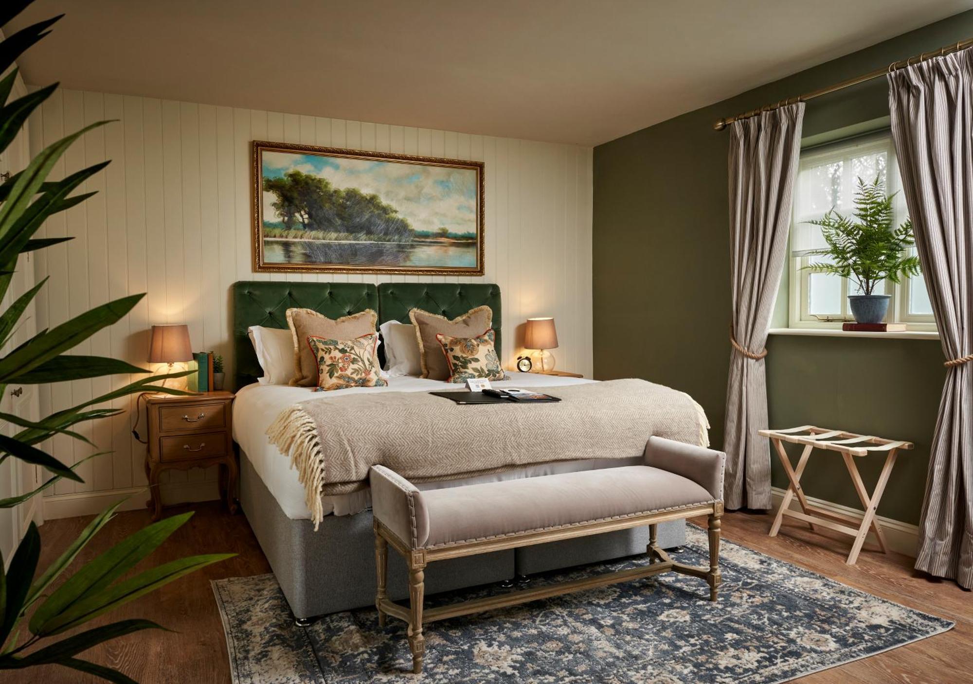 Inn The Trout At Tadpole Bridge 4*